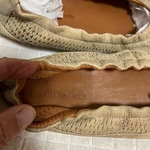 Women's Cream Flats